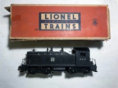 Vintage 1950’s Lionel No 623 Sante Fe Diesel Switcher Locomotive O gauge w/ Box