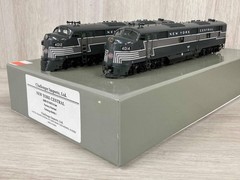 Challenger Imports New York Central EMD E7A E7A Locomotive Set HO Scale 1