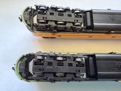 🚂 KATO N SCALE CHICAGO & NORTHWESTERN CNW EMD E8 DIESEL LOCO PAIR 5021A 5021B