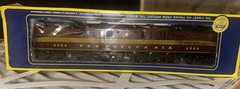 HO Rivarossi PRR GG-1 electric locomotive 4929 Tuscan Red, Plastic Box/Ln