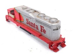 HO / UNBRANDED / DIESEL LOCOMOTIVE / SANTA FE / SHELL / PLASTIC / BODY PARTS