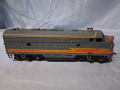 HO Scale Athearn : F7 Locomotive Milwaukee Road”#2376 Powered 1:87 Gauge