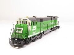 MTH Burlington Northern No. 5000 GE C30-7 Diesel W/horn LN 8324