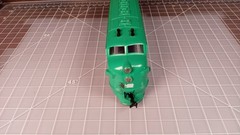 HO SHELL green Penn Central F7A, nose insert, screw down coupler BCK