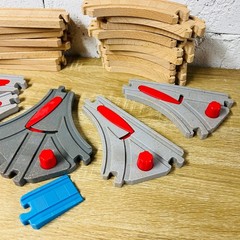 New Style 25pcs 2017 Wooden Track Bulk Lot Thomas the Tank Railway Trains