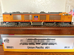 UNION PACIFIC – GAS TURBINE #51 LOCO – DC/DCC plug HO Scale – NEW RTR OOP