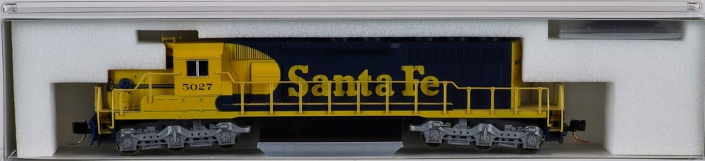 Kato 176-4908 SD40-2 Snoot Santa Fe #5027 NEW