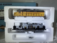 Proto 2000 Limited Edition HO GP30 Union Pacific Road# 868 Locomotive #23221