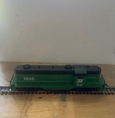 AHM Ho scale burlington northern gp18 locomotive #1998