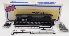 Front Range HO Scale Santa Fe GP-7 Powered Diesel Locomotive #2734