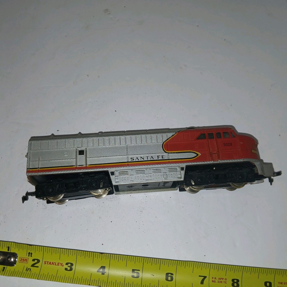 Vintage Santa Fe HO Scale Engine Silver And Red