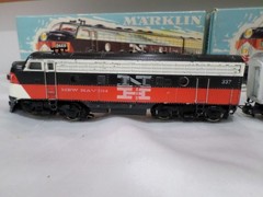 Marklin 3062 /4062 HO New Haven F7 Locomotive, 3 rail, (Analogue)