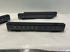 Rivarossi R5470 Steam Locomotive Union Pacific #843 Bonus 4 Rivarossi Cars