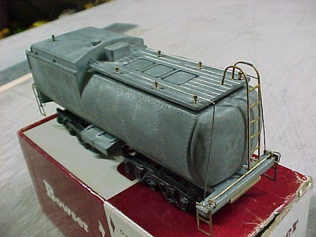 HO Scale Bowser Tender Kit