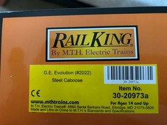 mth o scale GE evolution Series ES 44AC Locomotive + Matching Caboose