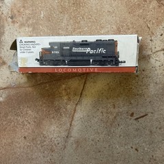 Southern Pacific Locomotive 4.5″ NOS #9725 still in box