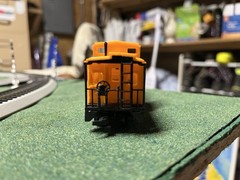 AHM HO Big Mike 2-8-2 Chessie System Mikado Steam Loco w/ Tender Smoke & Caboose