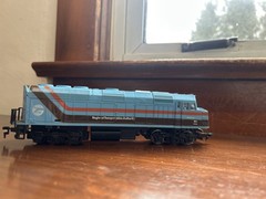 KATO – Chicago RTA EMD F40PH Locomotive #101- Assembled