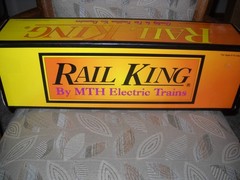 😎-RAIL KING by M.T.H. SANTA FE- #8300 3 RAIL–SD-90 MAC DIESEL w/PROTO SOUND😎