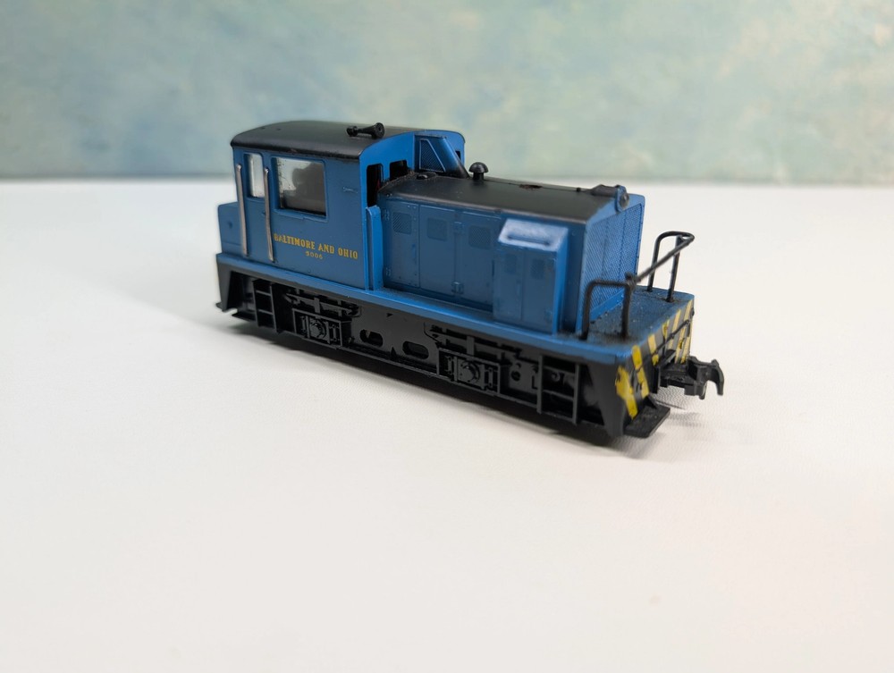 AHM HO Plymouth Diesel Switcher Locomotive B&O #5006 Tested! DC