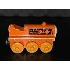 Thomas & Friends Wooden Railway Orange Engine 6-Wheel Train Magnetic Connector