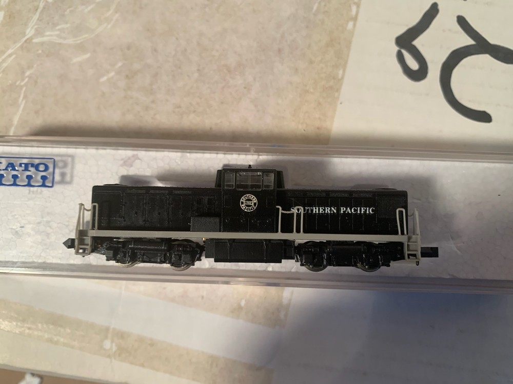 Kato N Scale 701 Southern Pacific DD13 Diesel Locomotive