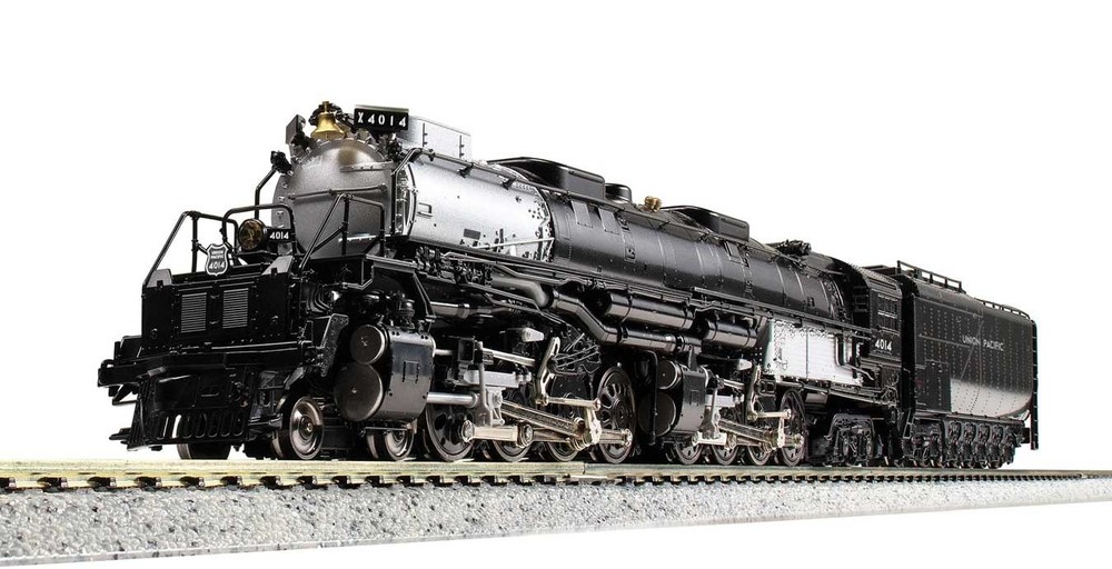 N Kato 126-4014 Union Pacific 4-8-8-4 Big Boy w/ Oil Tender #4014 (DC) + Pushers