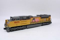 MTH 20-20219-1 O Gauge SD70ACe Diesel Engine Union Pacific #8633 Flag PS3