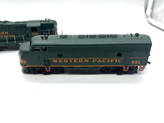 Athearn HO Western Pacific 2205 F7A/GP9 Diesel Locomotive Set-1 Powered/1 Dummy