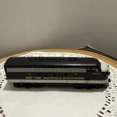 Bachmann HO Scale Norfolk Southern F7A Diesel Locomotive #4270 Executive Black