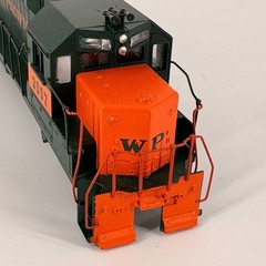 Athearn HO Western Pacific EMD GP40-2 Locomotive WP 3557 SHELL ONLY
