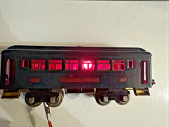 LIONEL PREWAR O GA. 251E ELECTRIC BOX LOCO & 605, 606 LIGHTED PASSENGER CAR SET