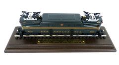 Hallmark Great American Railways Lionel 2332 Pennsylvania GG-1 Locomotive