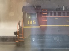 HO Scale Bowser DS4-4-1000 DCC Ready Diesel Locomotive Switcher LV Lehigh Valley