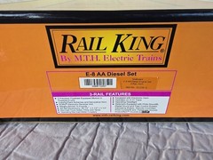 MTH RailKing Seaboard E-8 AA Diesel Engine Set 3-Rail + Horn 30-2181-0 w/ box