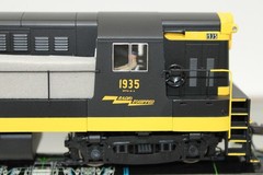 Atlas Master HO Scale EL Erie Lackawanna FM H16-44 Diesel Locomotive #1935 DCC