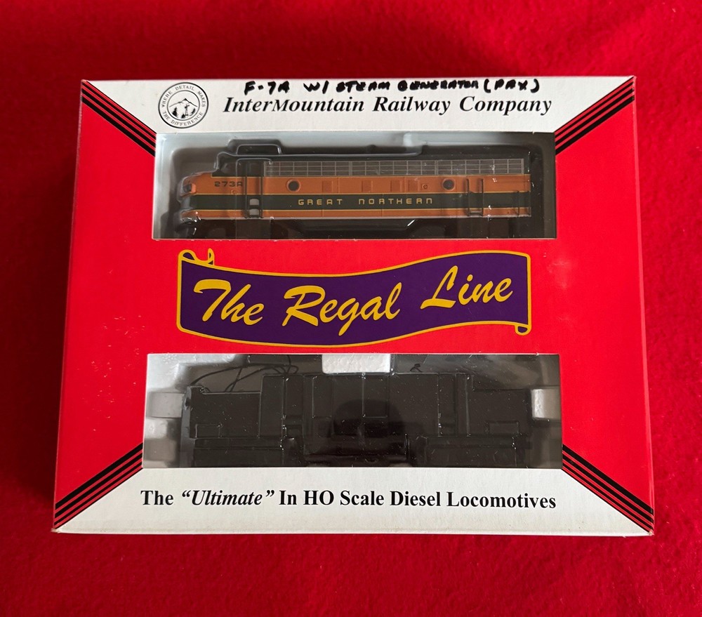 Regal Line InterMountain Great Northern EMD F-7A Locomotive & A /B F Unit Drive