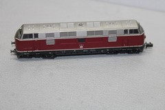 Arnold 2023 Diesel Locomotive Class 221 151-0 DB Scale N
