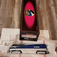 MTH O Scale 20-2213-1 AMTRAK F59PH Locomotive #450 Proto Sound Programmable