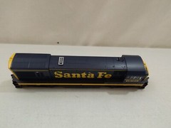 HO Athearn Santa Fe GE U23B diesel engine in original box