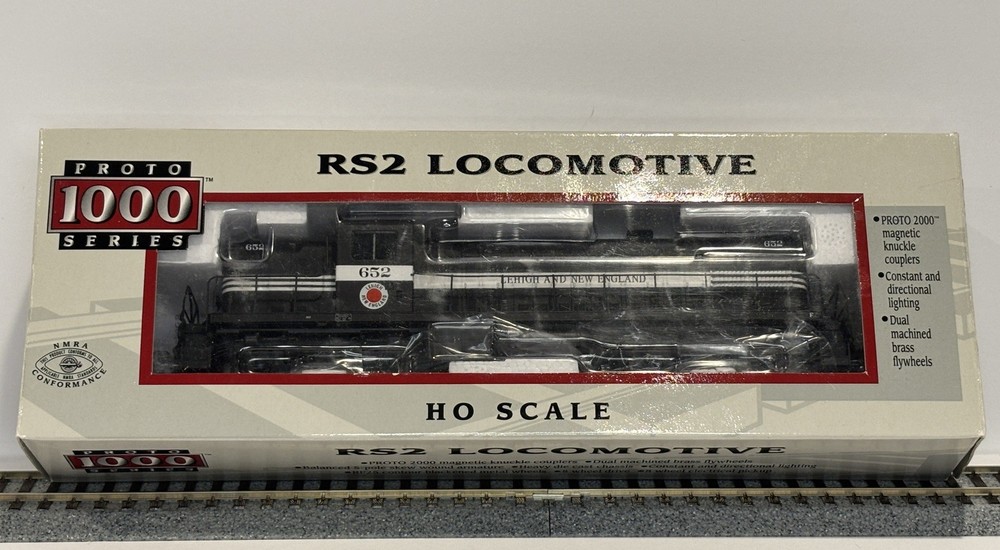 Proto 1000 Series 31275 HO Scale RS2 Locomotive #652 Lehigh & New England NIB