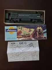 HO Scale Athearn 3431 Southern Pacific U-33C Engine Locomotive Power SP – 8625