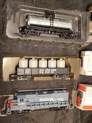 3pc Lot Southern Pacific Locomotive # 9725 Canister & Tank Car N Scale 418