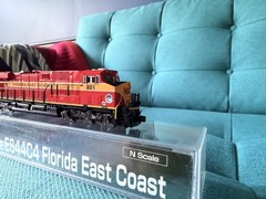 KATO 176-8946 N SCALE FEC FLORIDA EAST COAST GE ES44C4 GEVO LOCO LOCOMOTIVE #801