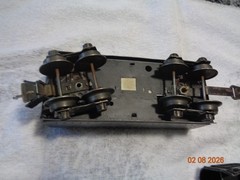 Lionel Vintage Pre War (1937-41) # 1668 Black Steam Loco, #1689T Tender & 3 Cars