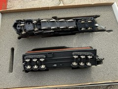Bachmann Plus HO Class J 4-8-4 Norfolk & Western w/Smoke Tender W/ Cars