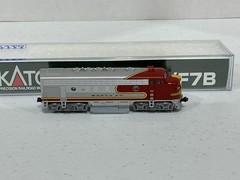 N scale Kato #106-0404 Santa Fe F7 A&B SF Locomotive set NEW Test Ran 3.1.1