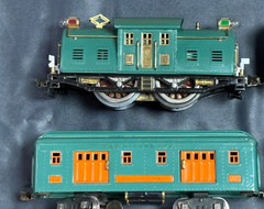 LIONEL # 10 STANDARD GAUGE PASSENGER TRAIN SET BEAUTIFUL RUNS AND LIGHTS