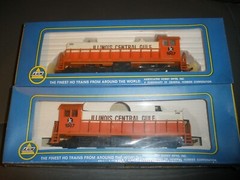 NEW Sealed Vintage AHM Illinois Central Gulf #1007 Set of 2 Engines RARE