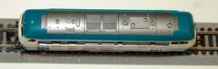 ARNOLD RAPIDO N SCALE 2053 DB BR 218 218-6 DIESEL LOCOMOTIVE BEIGE / GREEN (L8)